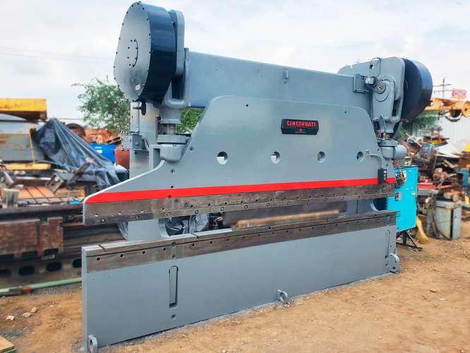 PRENSA DOBLADORA CINCINNATI 14' x 225 Ton