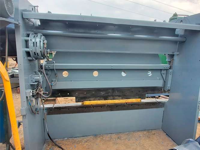  PRENSA DOBLADORA CINCINNATI 14' x 225 Ton