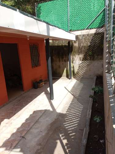 Alquilo casa Santo Tomás Canton Las Casitas. Zona cruz calle y Loma larga