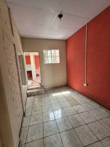  ¡VENDO CASA DE 2 NIVELES EN ALTOS DE SANTA LUCÍA, SANTA ANA!   - Imagen 4