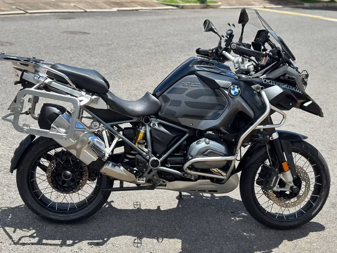BMW GS ADVENTURE TRIPLE BLACK