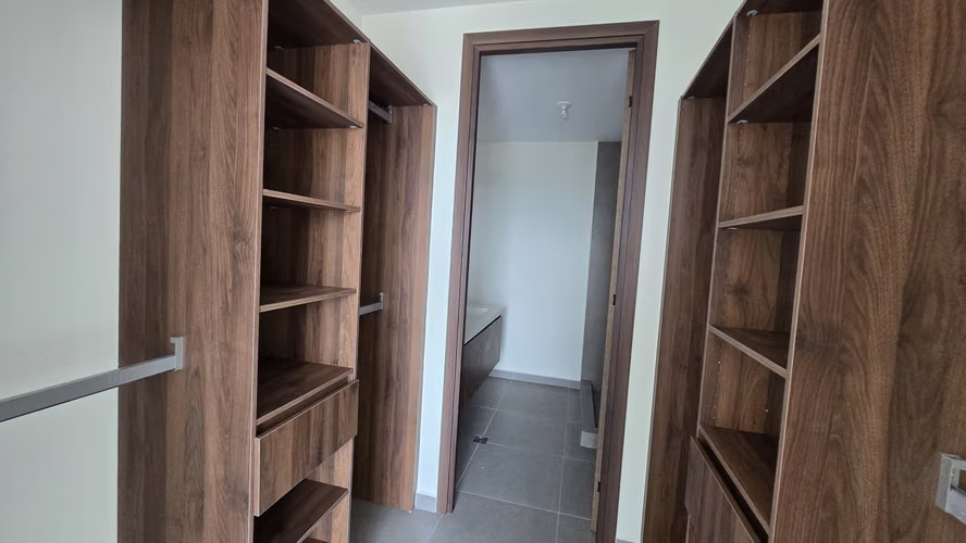 Se alquila apto en 87VII Homes ESCALON 2 HAB