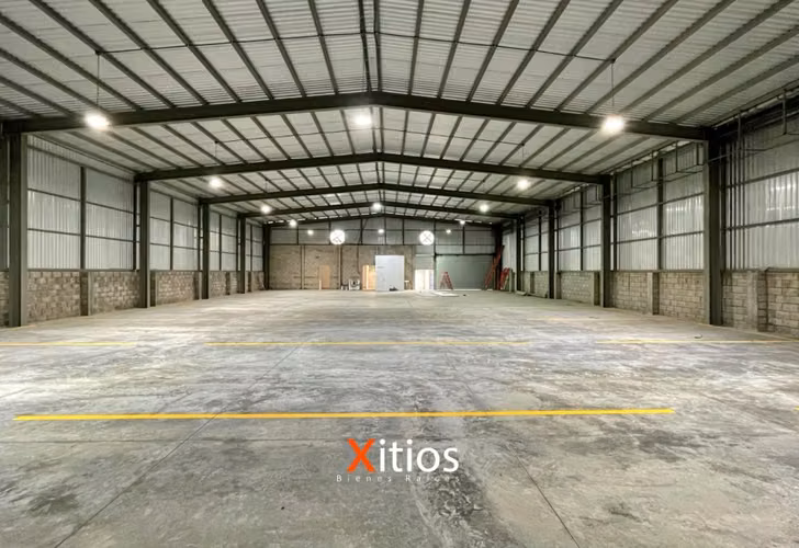 Bodega rental in Intercomplex