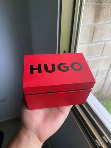 Reloj Hugo 100% Original y nuevo