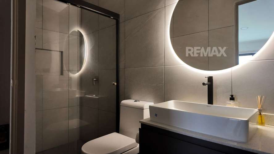 VILLA ESCALONIA – RESIDENCIAL MONTE CARLO — CASA AMUEBLADA CON PISCINA EN COLONIA ESCALÓN - Imagen 12