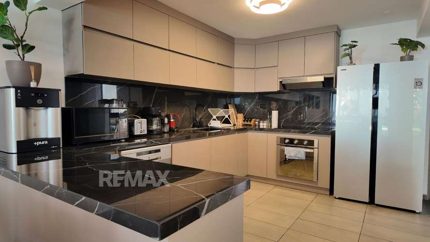 VILLA ESCALONIA – RESIDENCIAL MONTE CARLO — CASA AMUEBLADA CON PISCINA EN COLONIA ESCALÓN - Imagen 4