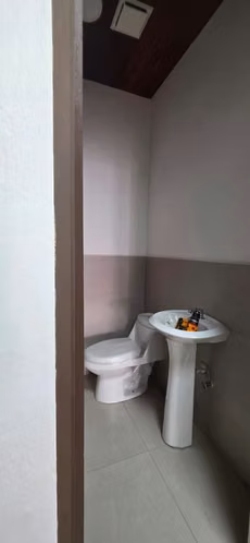 CASA en COL. ESCALON (Para OFICINAS o CLINICAS MEDICAS) - Imagen 8