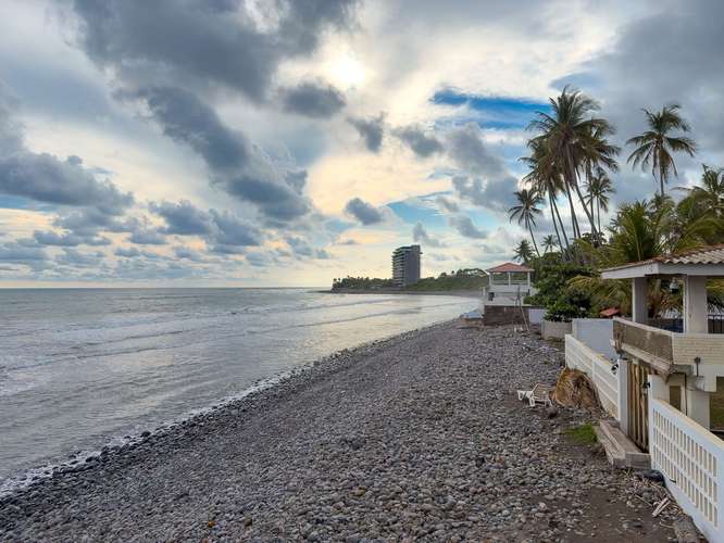 EN VENTA | HOTEL FRENTE AL MAR EN PLAYA EL COCAL, SURF CITY I, LA LIBERTAD - Imagen 17