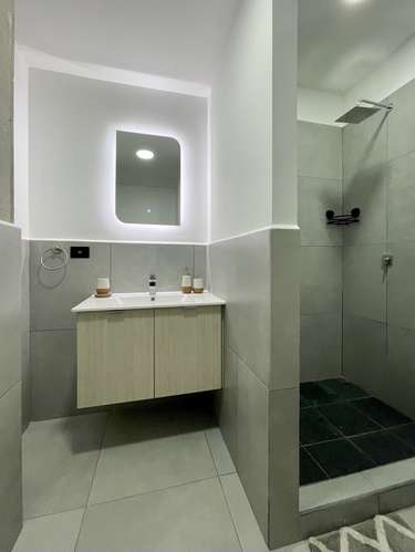 Park Tower | 99.29 m² Apt | Venta $365k - Alquiler $1,800