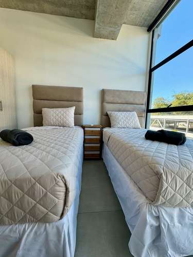 Park Tower | 99.29 m² Apt | Venta $365k - Alquiler $1,800