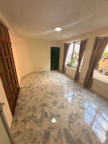 Oficina privada en alquiler – Colonia Escalón (zona alta) - Imagen 8