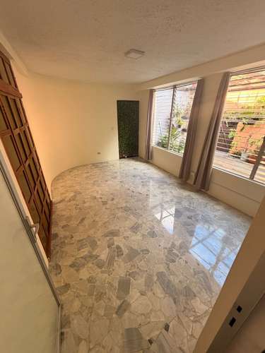Oficina privada en alquiler – Colonia Escalón (zona alta) - Imagen 7