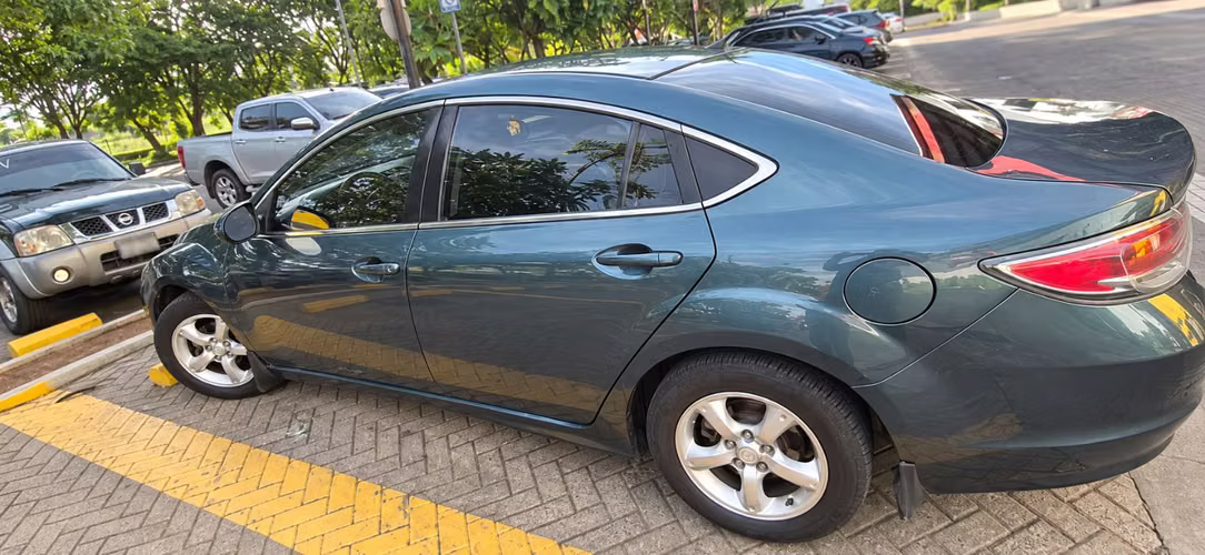  MAZDA 6 2013 AUTOMÁTICO — $5,600 NEGOCIABLES