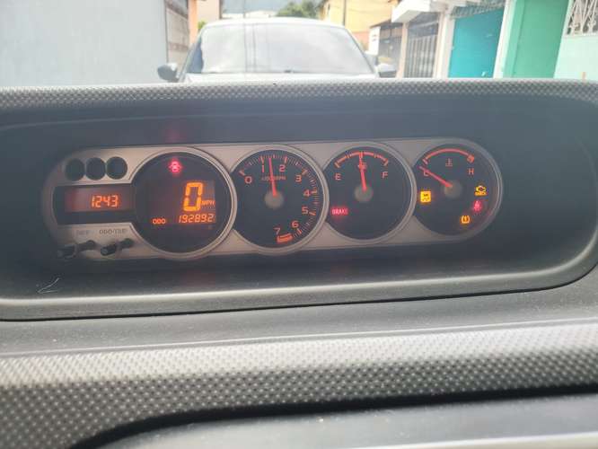 Toyota scion xd 2009 standar 4 cilindros rines ac xtras acepto auto a cuenta  - Imagen 9