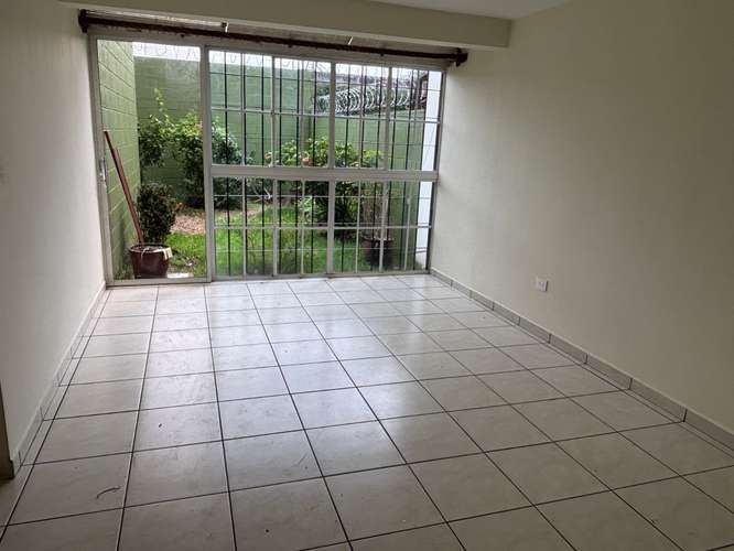 ALQUILER CASA EN RESIDENCIAL PRIVADA,  PARTE MEDIA COLONIA ESCALON - Imagen 4