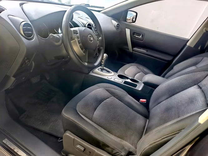 NISSAN ROGUE 2012  Automática 99 Míl Millas  Traspaso Directo   Motor, Caja y Suspensión Buenas  A/C  - Imagen 4