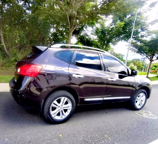 NISSAN ROGUE 2012  Automática 99 Míl Millas  Traspaso Directo   Motor, Caja y Suspensión Buenas  A/C  - Imagen 14