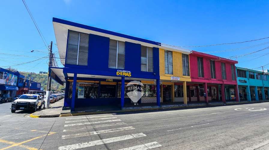 SHOPPING SPACE 11 COMMERCIAL PREMISES