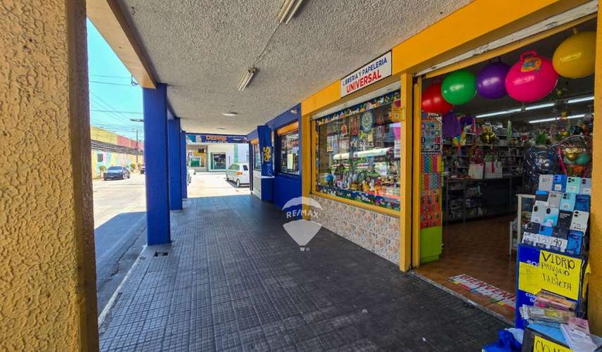PLAZA COMERCIAL 11 LOCALES COMERCIALES  - Imagen 3