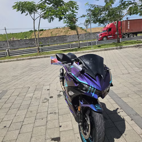  ¡HERMOSA KAWASAKI 500 X — AÑO 2024!    Motocicleta en excelente estado, con tan solo 2,800 millas actuales,  - Imagen 8