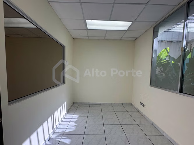 Alquiler de oficina en Colonia Escalón - Imagen 5