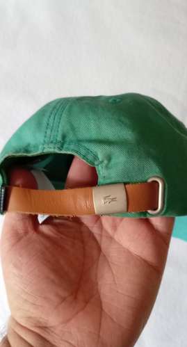 Lacoste gorra big croc nitida poco uso ferragamo gucci montblanc prada Louis vuitton 