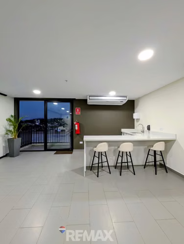 TORRE NU, APARTAMENTO EN ALQUILER. CON IMPONENTE VISTA - Imagen 4