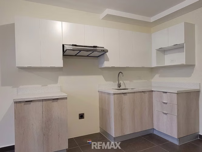 TORRE NU, APARTAMENTO EN ALQUILER. CON IMPONENTE VISTA - Imagen 5
