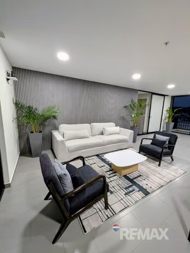 TORRE NU, APARTAMENTO EN ALQUILER. CON IMPONENTE VISTA - Imagen 3