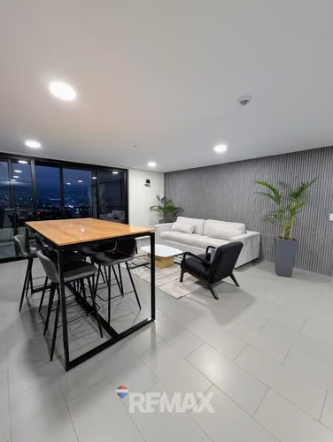TORRE NU, APARTAMENTO EN ALQUILER. CON IMPONENTE VISTA - Imagen 2