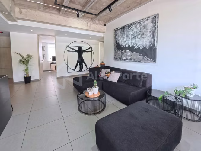 Venta de apartamento en Colonia Escalón, amueblado - Imagen 10