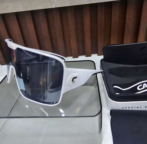 Carrera flaglab 15 lentes de sol Edición limitada nuevos a estrenar grandes Oakley prada maui jim serengeti ray ban  - Imagen 3