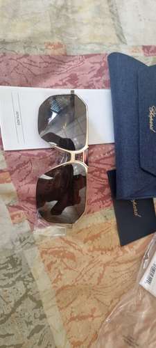 Chopard lentes de sol polarizados nuevos en su caja y papeles ferragamo gucci prada Louis vuitton rolex omega cartier  - Imagen 6