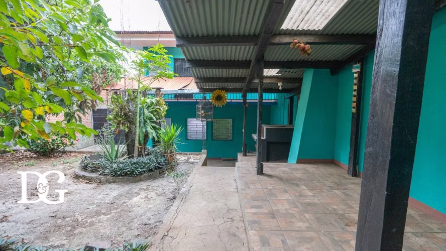 VENDO CASA DE ESQUINA POR EL BYPASS DE AHUACHAPÁN - Imagen 9