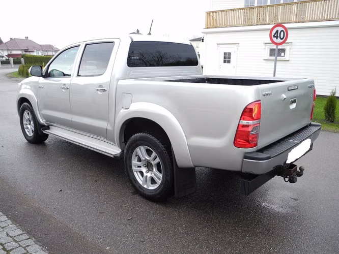 Toyota Hilux 
