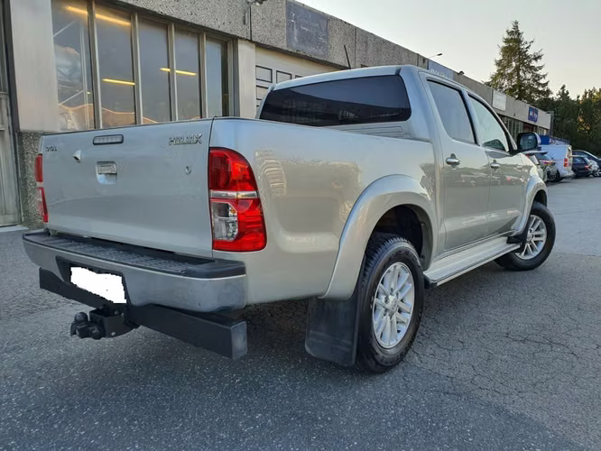 Toyota Hilux 