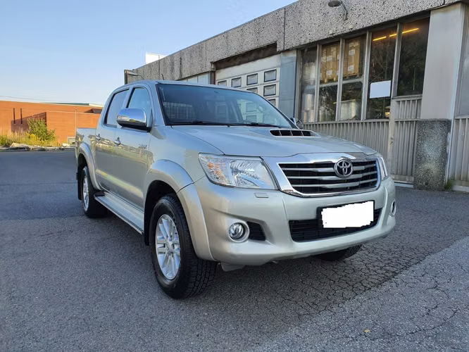 Toyota Hilux 