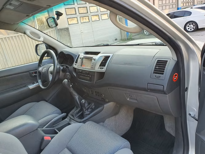 Toyota hlux 