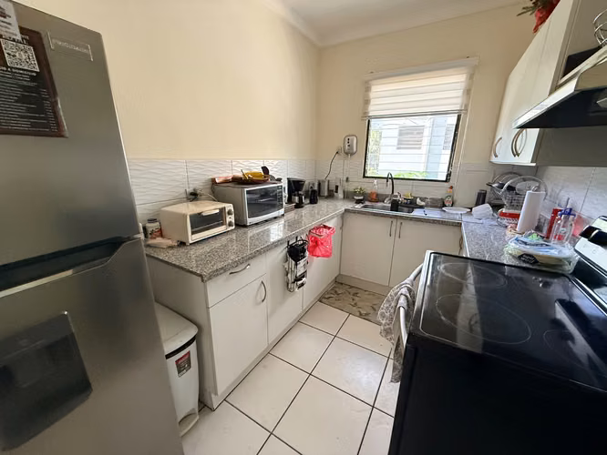 SE VENDE APARTAMENTO COLONIA MAQUILISHUAT, AMUEBLADO, tiene 85 mts2, 2 habitaciones, 2 baños, area de servicio comple - Imagen 5