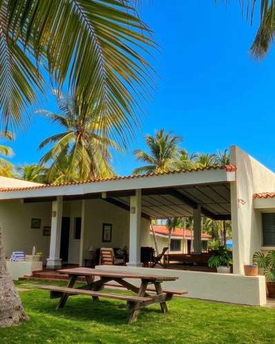 Se vendd casa en playa cangrejera frente al mar - Imagen 5