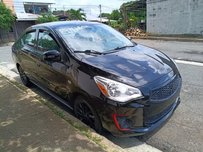 Vendo Mitsubishi Mirage G4 2020