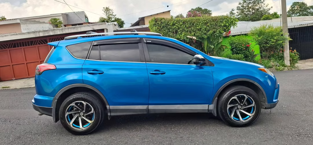TOYOTA RAV4 TODAS SUS BOLSAS BUENAS SU ESTADO ES ¡IMPECABLE! AUTOMÁTICA ATF - Imagen 16