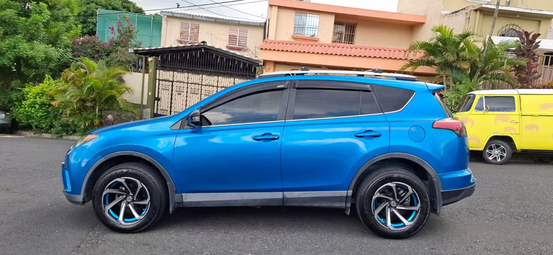 TOYOTA RAV4 TODAS SUS BOLSAS BUENAS SU ESTADO ES ¡IMPECABLE! AUTOMÁTICA ATF - Imagen 14