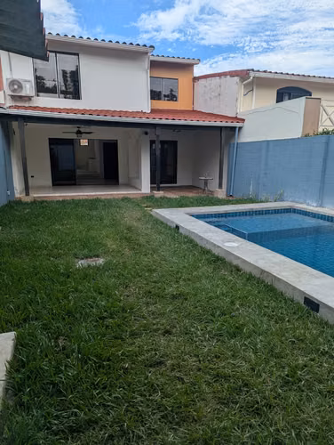 Alquiler de casa en Residencial Miramar (San José billanueva