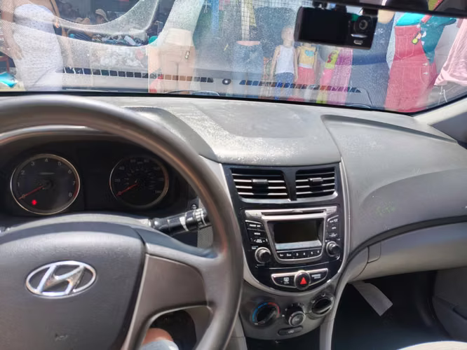 Vendo Hyandai Accent 2017 está en buen estado sin detalles automático motor 1.6