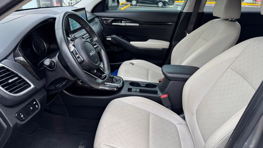 Kia Seltos SX 2023 4WD - Imagen 8