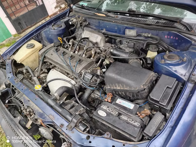 Vendo Toyota Corolla año 1998 de agencia en buenas condiciones