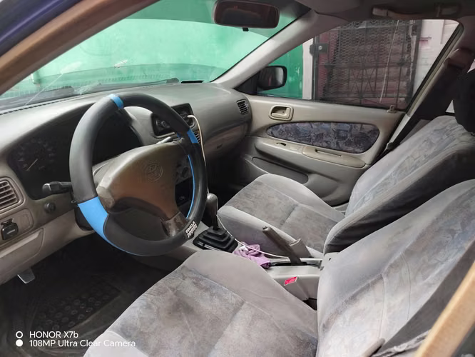 Vendo Toyota Corolla año 1998 de agencia en buenas condiciones