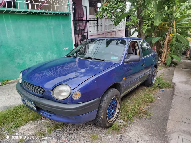 Vendo Toyota Corolla año 1998 de agencia en buenas condiciones