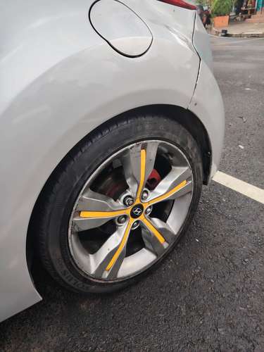 Hyundai veloster 2013